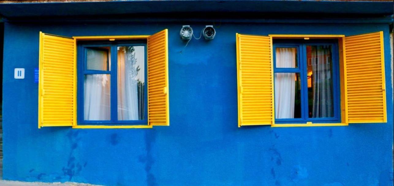 Scary Hostel Tiflis Exterior foto
